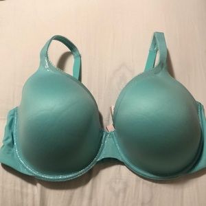 Turquoise Victoria’s Secret bra
